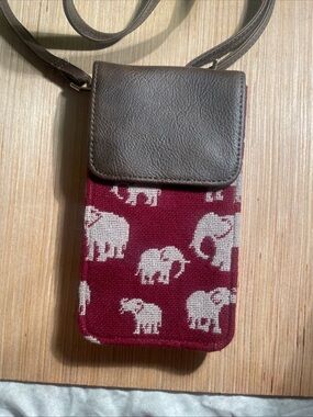 Thirty One cross body Burgundy Fabric  Pouch with Light Gray Lining phone